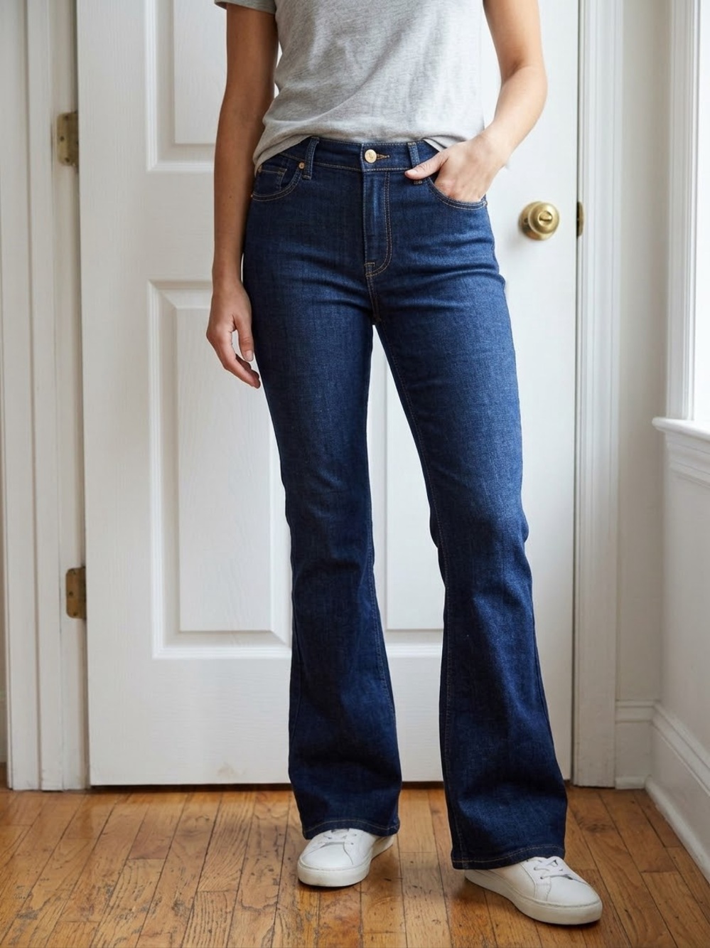 7 For All Mankind Women’s Dark Blue High-Rise Denim Jeans with Red Logo Tabs